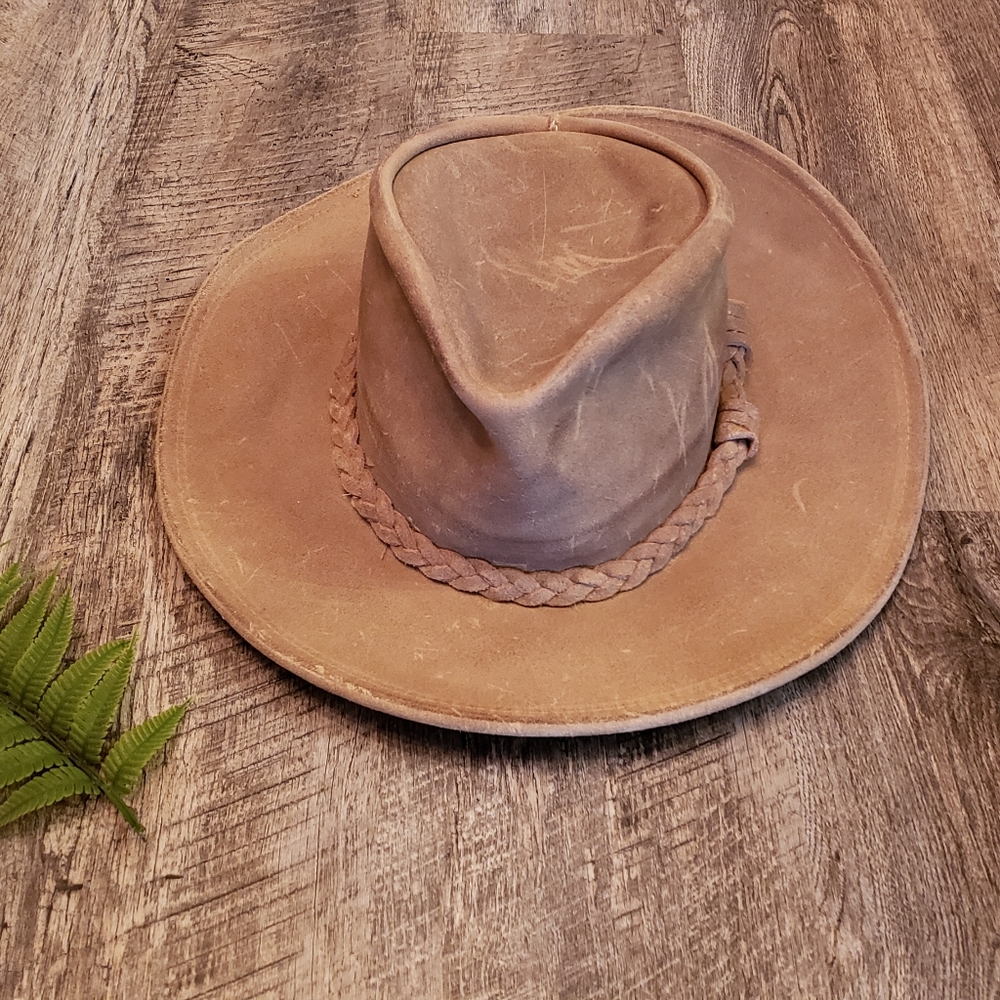 Minnetonka Leather Hat